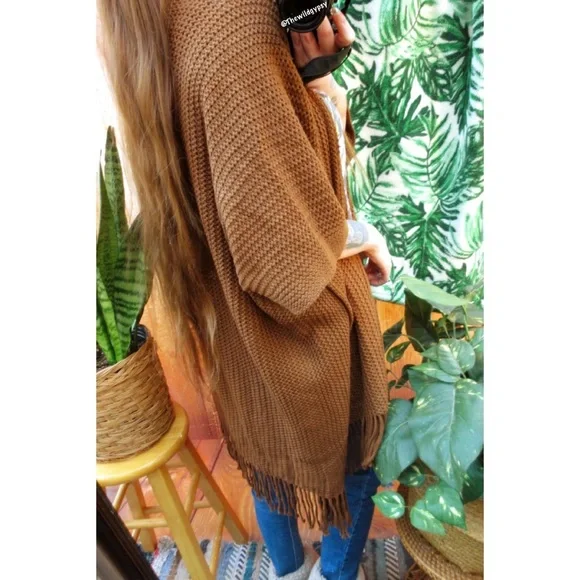 NEW Steve Madden mocha brown fringe cardigan ✨ - Picture 4 of 7
